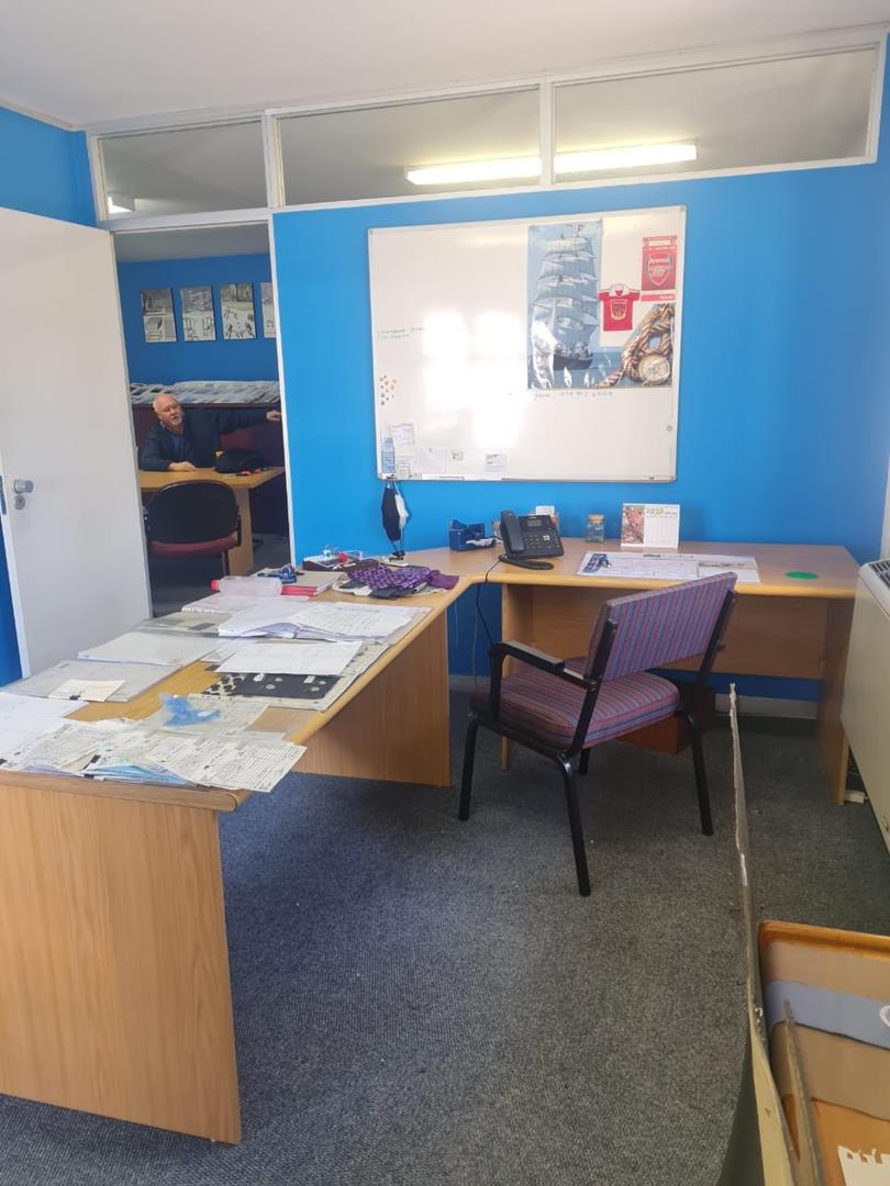 To Let commercial Property for Rent in Pinelands Western Cape